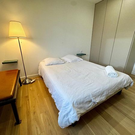 Chambre Privee Climatisee Avec Salle De Bains Partagee-Le Sapin Genay (Rhone) Luaran gambar