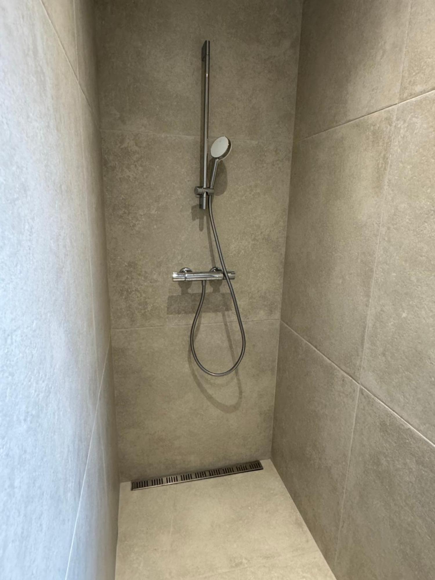 Chambre Privee Climatisee Avec Salle De Bains Partagee-Le Sapin Genay (Rhone) Luaran gambar